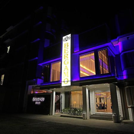 Bergamo Hotel Lingayen Eksteriør billede